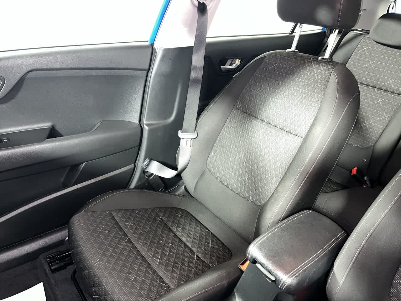 2023 Kia Rio 5-Door S
