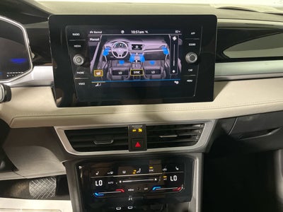 2025 Volkswagen Taos SE