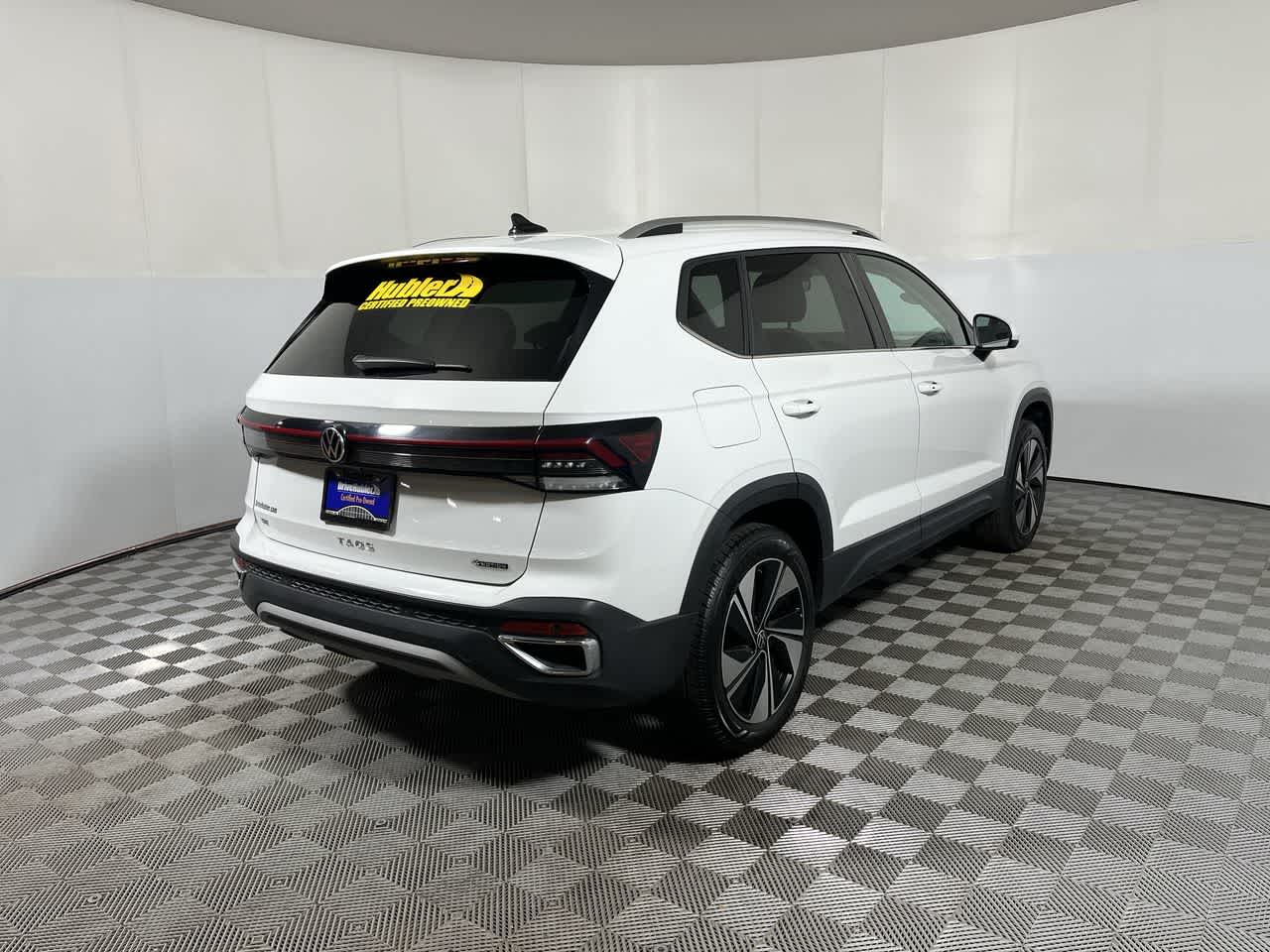 2025 Volkswagen Taos SE