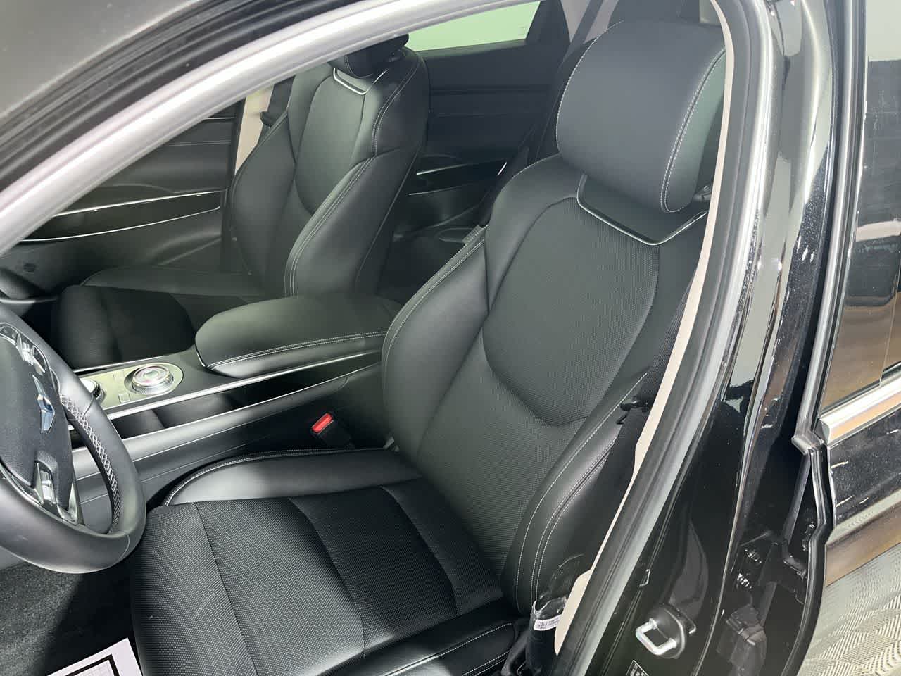 2025 Genesis GV70 2.5T