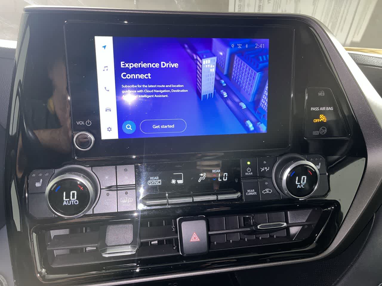 2023 Toyota Highlander XLE - Photo 18