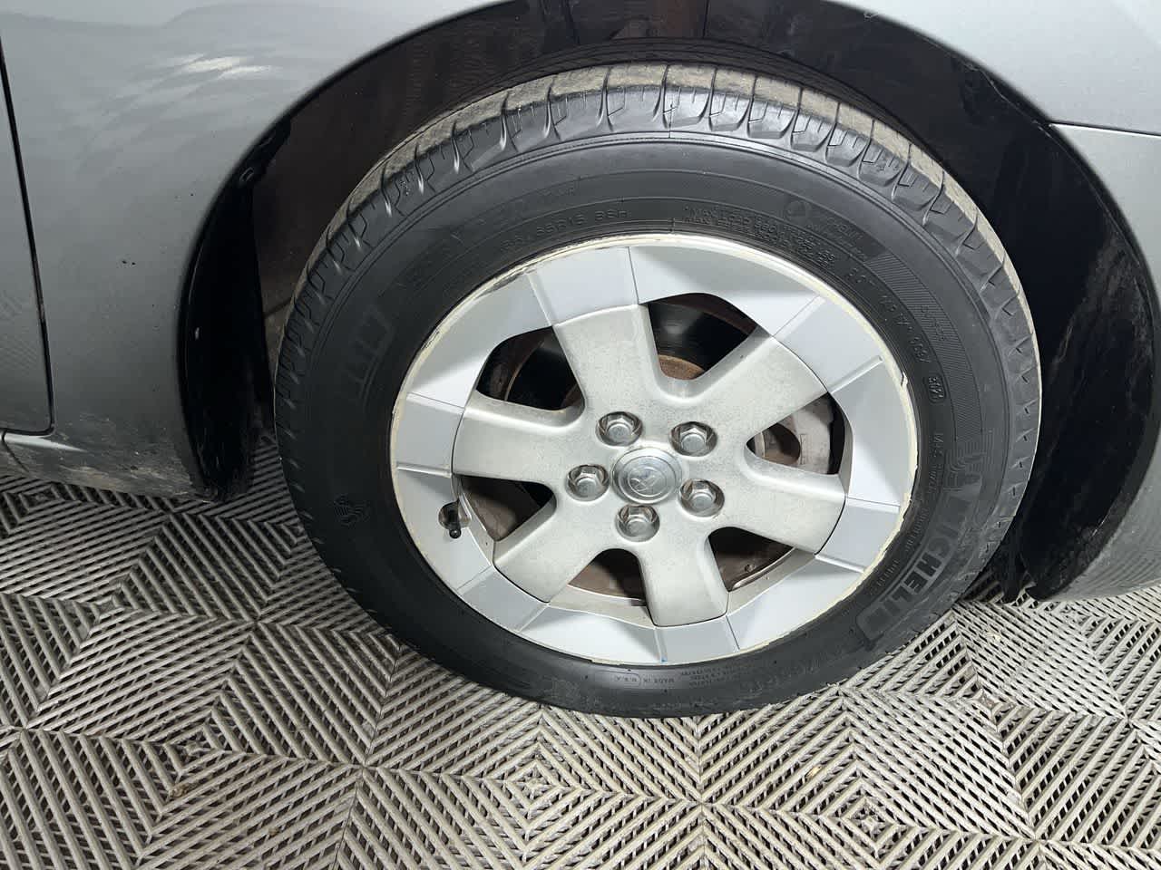 2005 Toyota Prius 5dr HB (Natl)