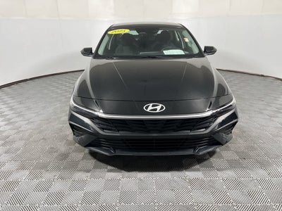 2025 Hyundai Elantra SE