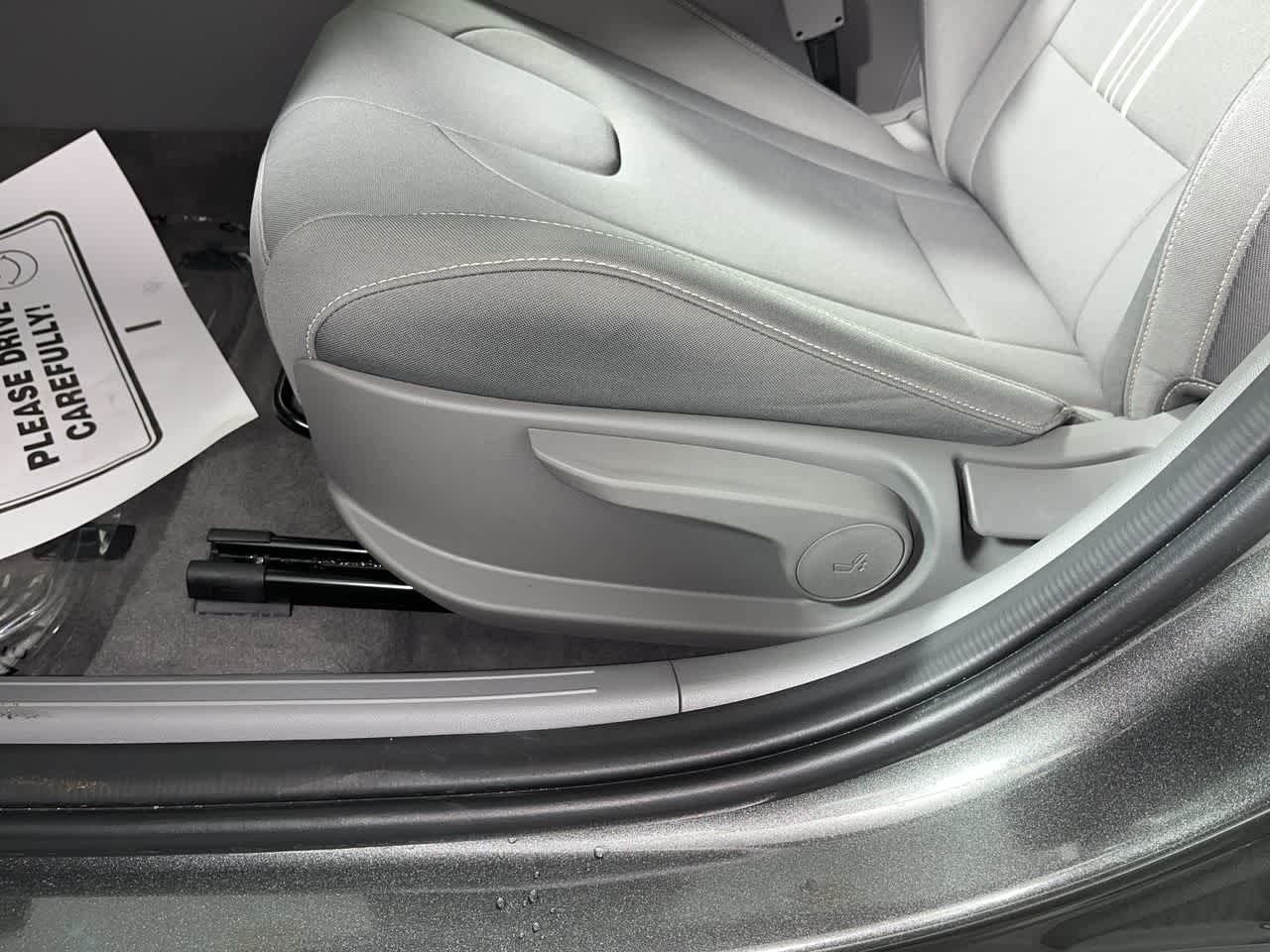2025 Hyundai Elantra SEL - Photo 14