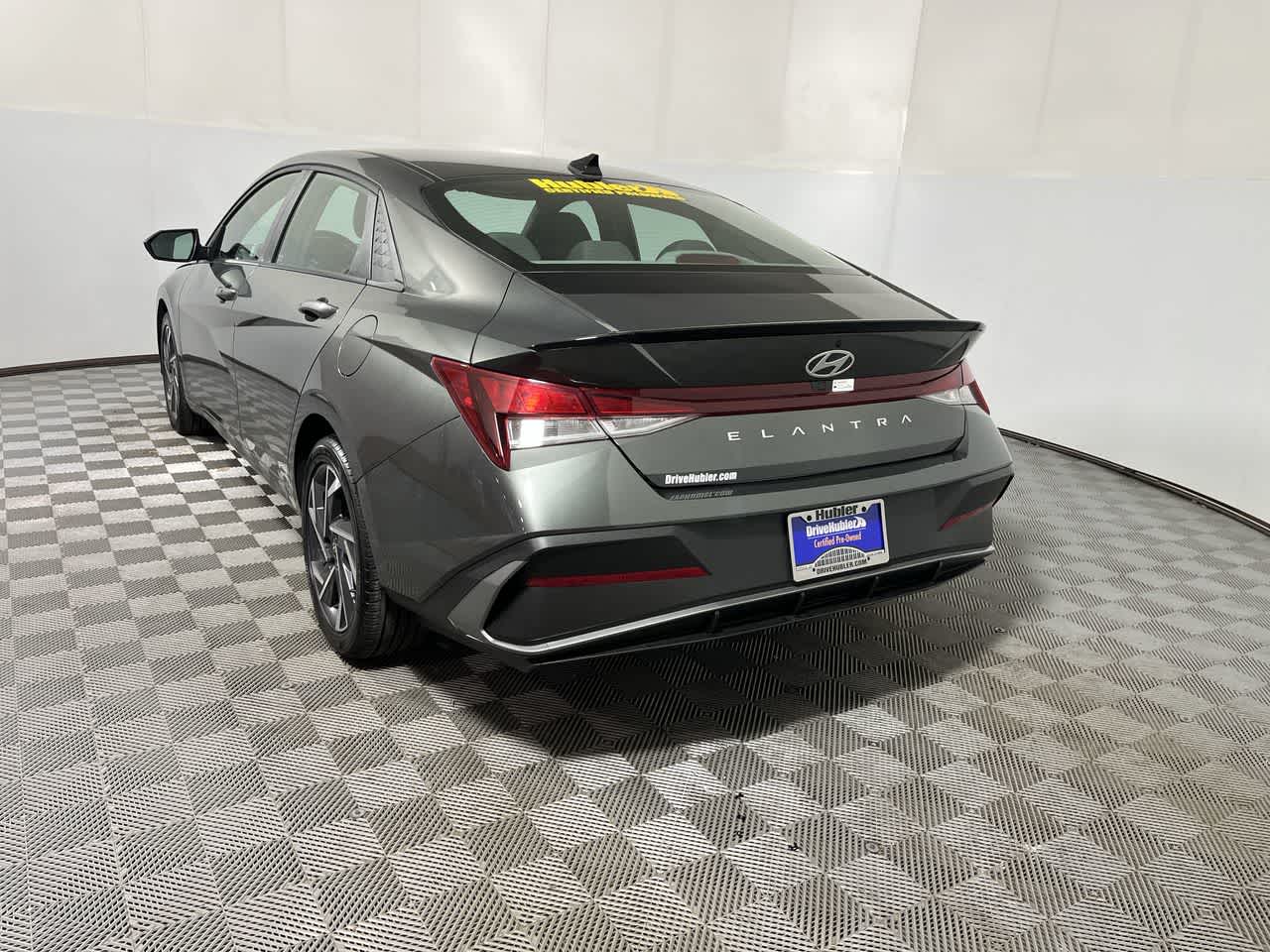 2025 Hyundai Elantra SEL - Photo 6