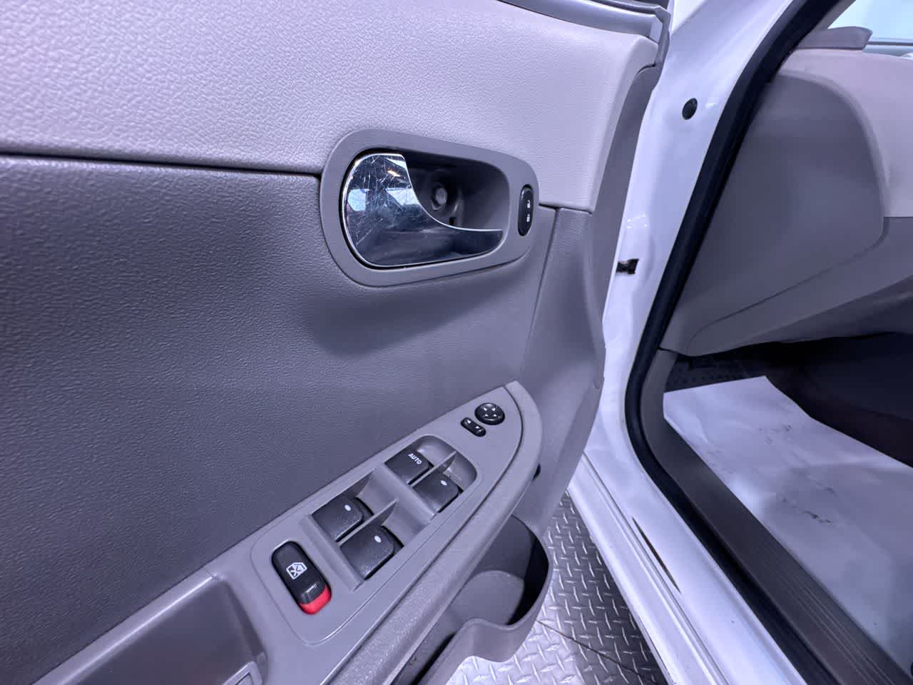 2011 Chevrolet Malibu LS w/1FL