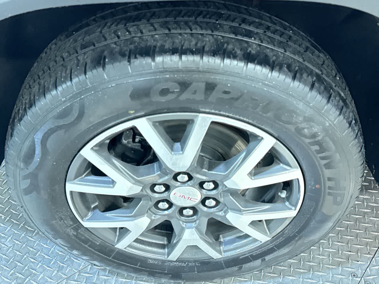 2023 GMC Acadia SLE