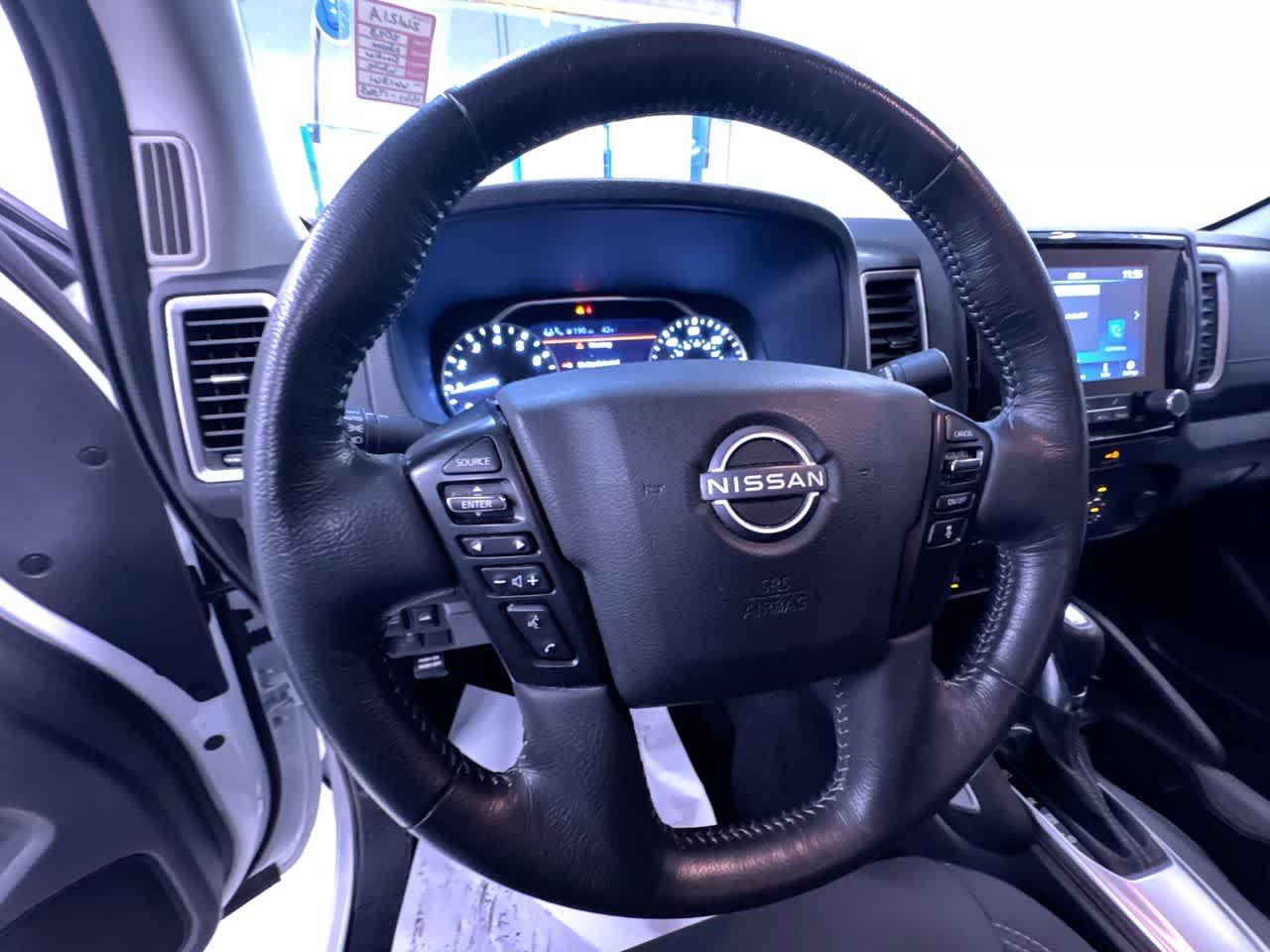 2023 Nissan Frontier SV