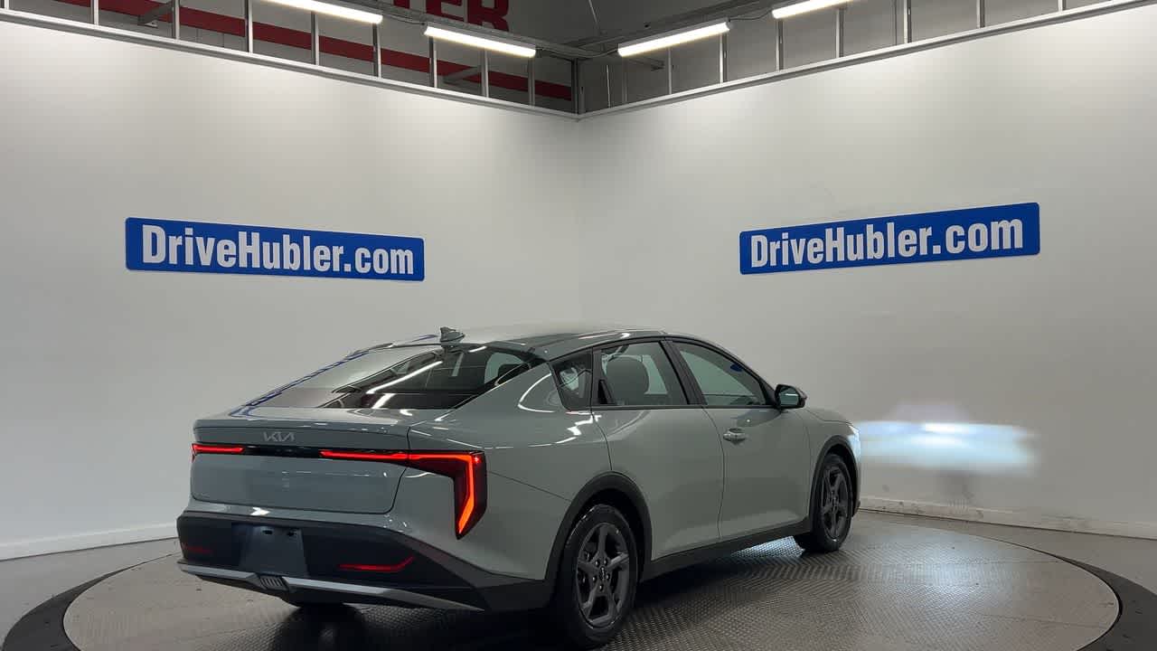 2025 Kia K4 LXS