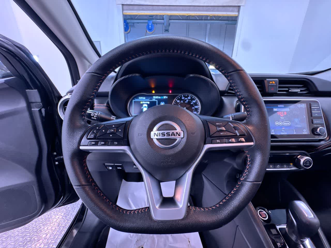 2022 Nissan Versa SR