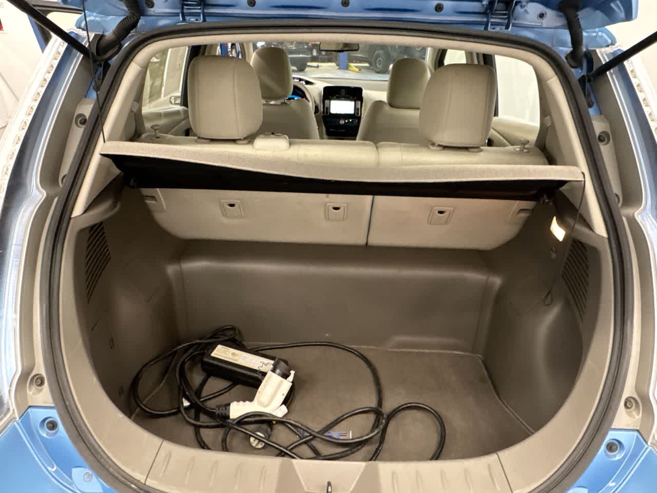 2012 Nissan LEAF SV