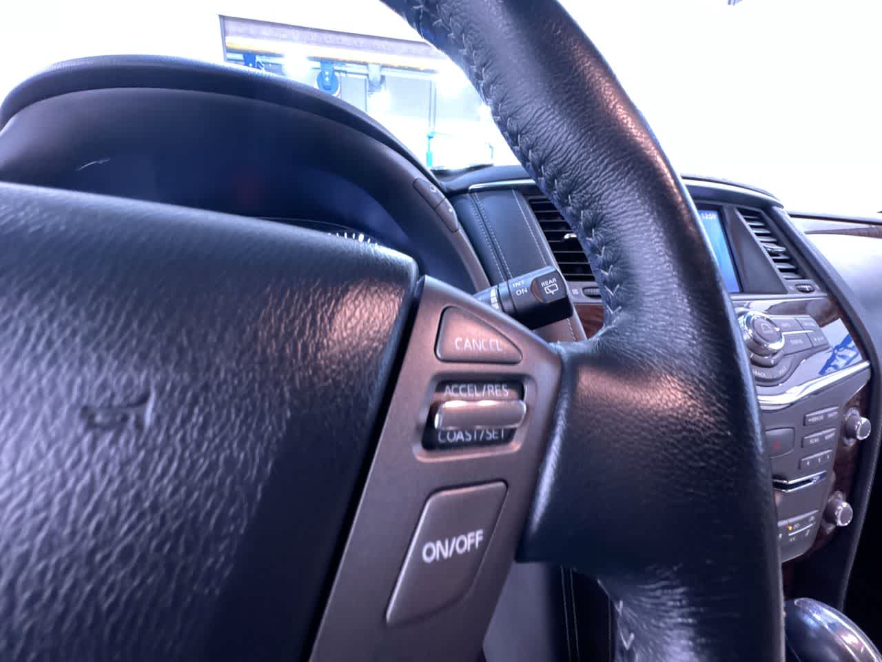 2017 Nissan Armada SV