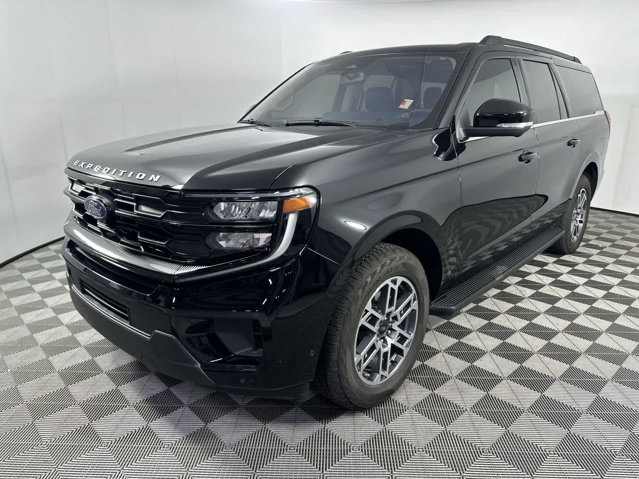 2025 Ford Expedition Max Active