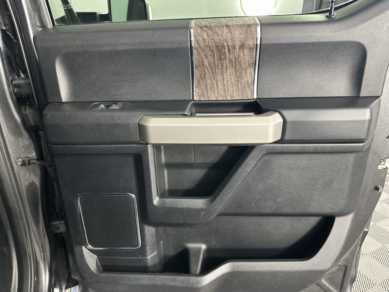 2017 Ford Super Duty F-250 Pickup Lariat