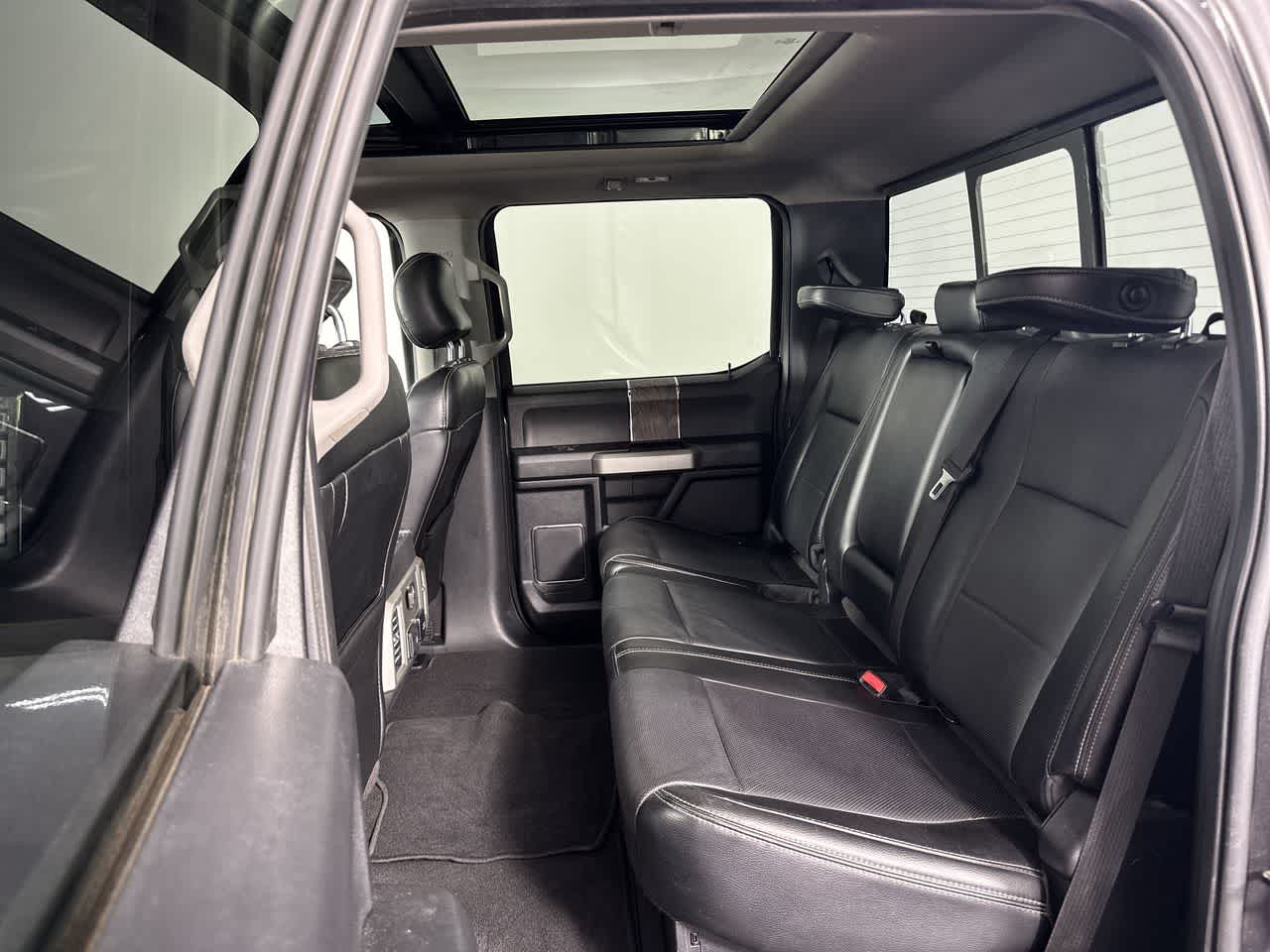 2017 Ford Super Duty F-250 Pickup Lariat