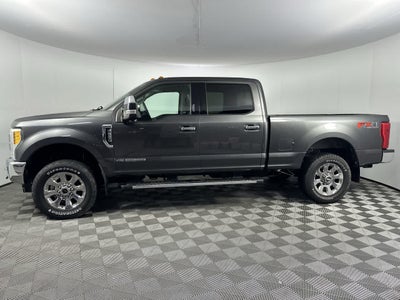 2017 Ford Super Duty F-250 Pickup Lariat