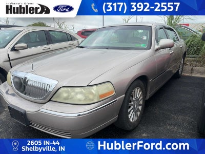 2003 Lincoln Town Car Signature