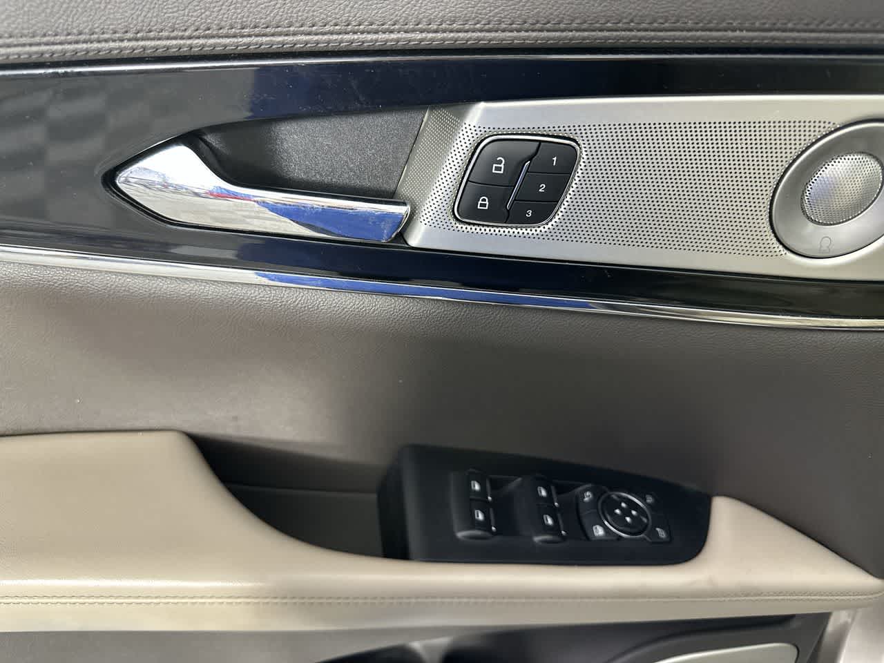 2021 Lincoln Nautilus Reserve