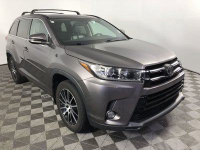2017 Toyota Highlander SE